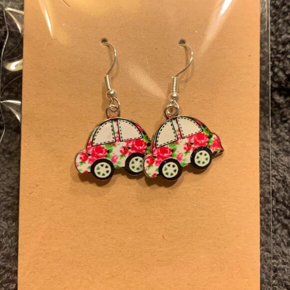Floral VW Beetle Volkeswagen Earrings NWT - Picture 1 of 1